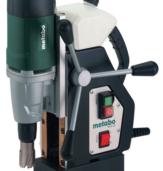 MAG 32  mágneses magfúrógép