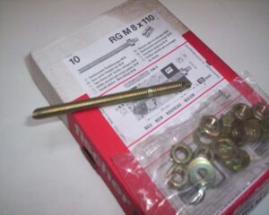 RG M  8*110 menetes szár