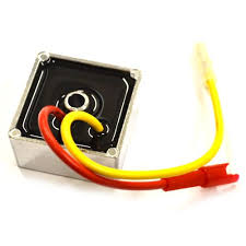 Feszültség szabályzó (utángyártott)